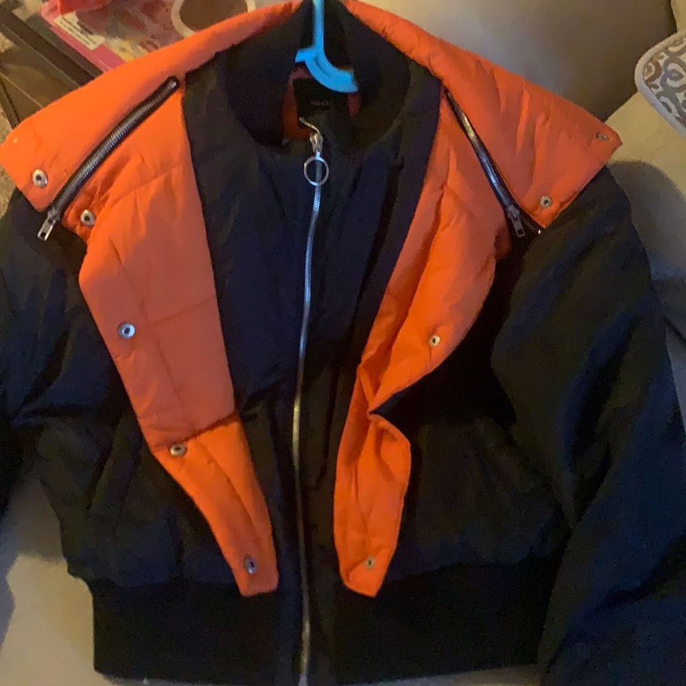 Cropped bomber jacket